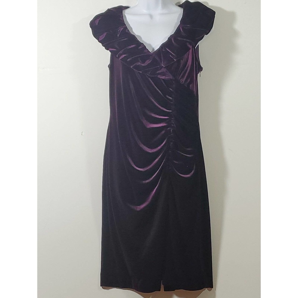 Adrianna Papell Sleeveless Burgundy Formal Velvet Dress Size 8 Ruffled Collar